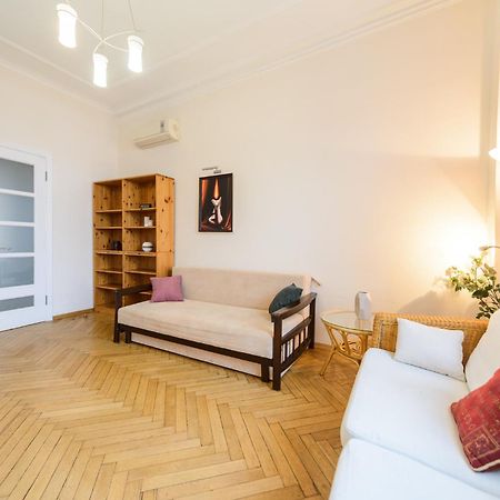 Apartments On Khreschatyk 27 키예프 외부 사진