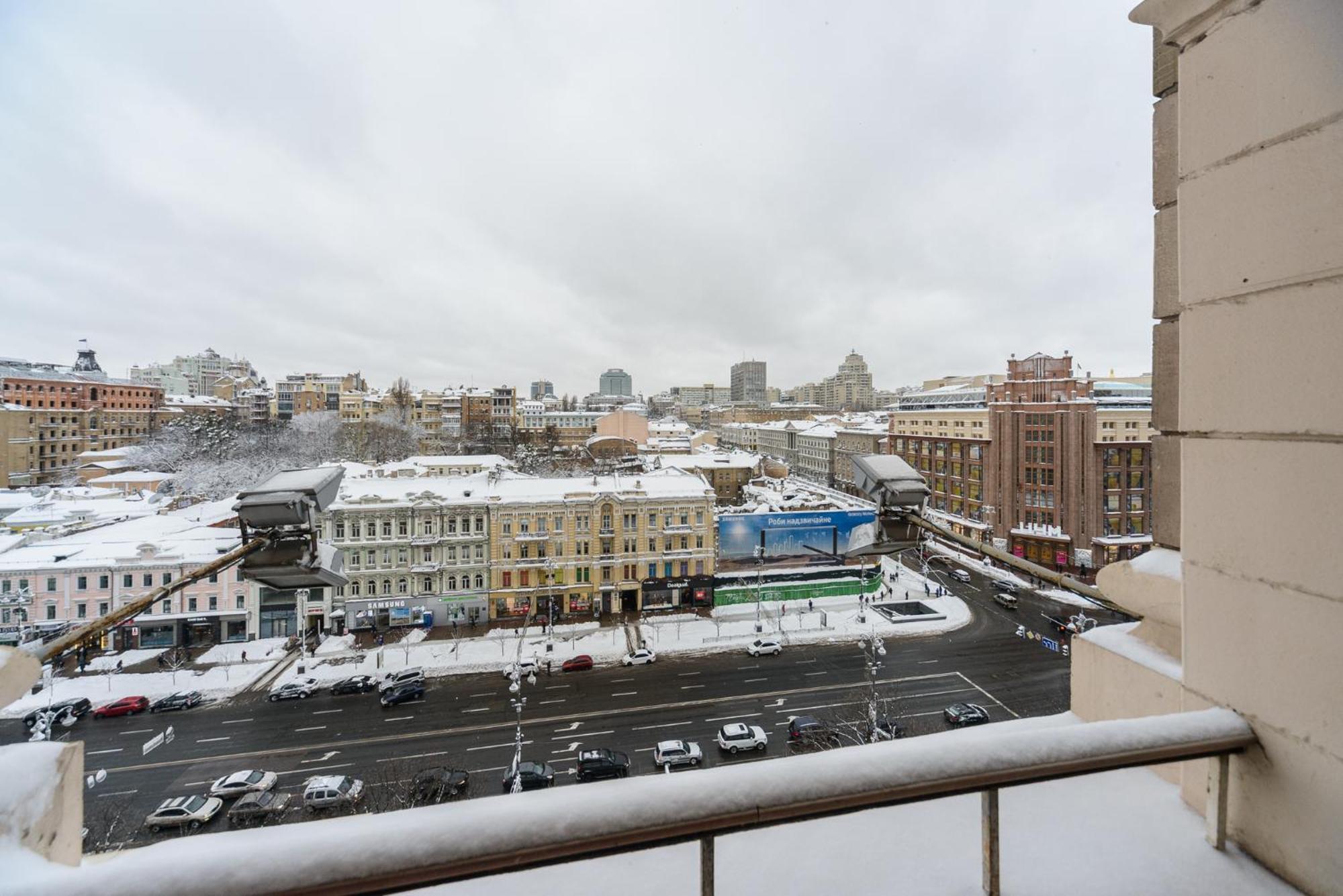 Apartments On Khreschatyk 27 키예프 외부 사진