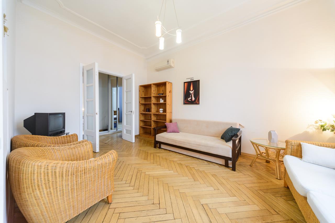 Apartments On Khreschatyk 27 키예프 외부 사진