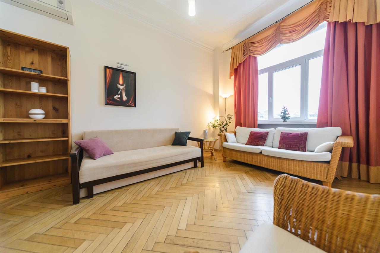 Apartments On Khreschatyk 27 키예프 외부 사진